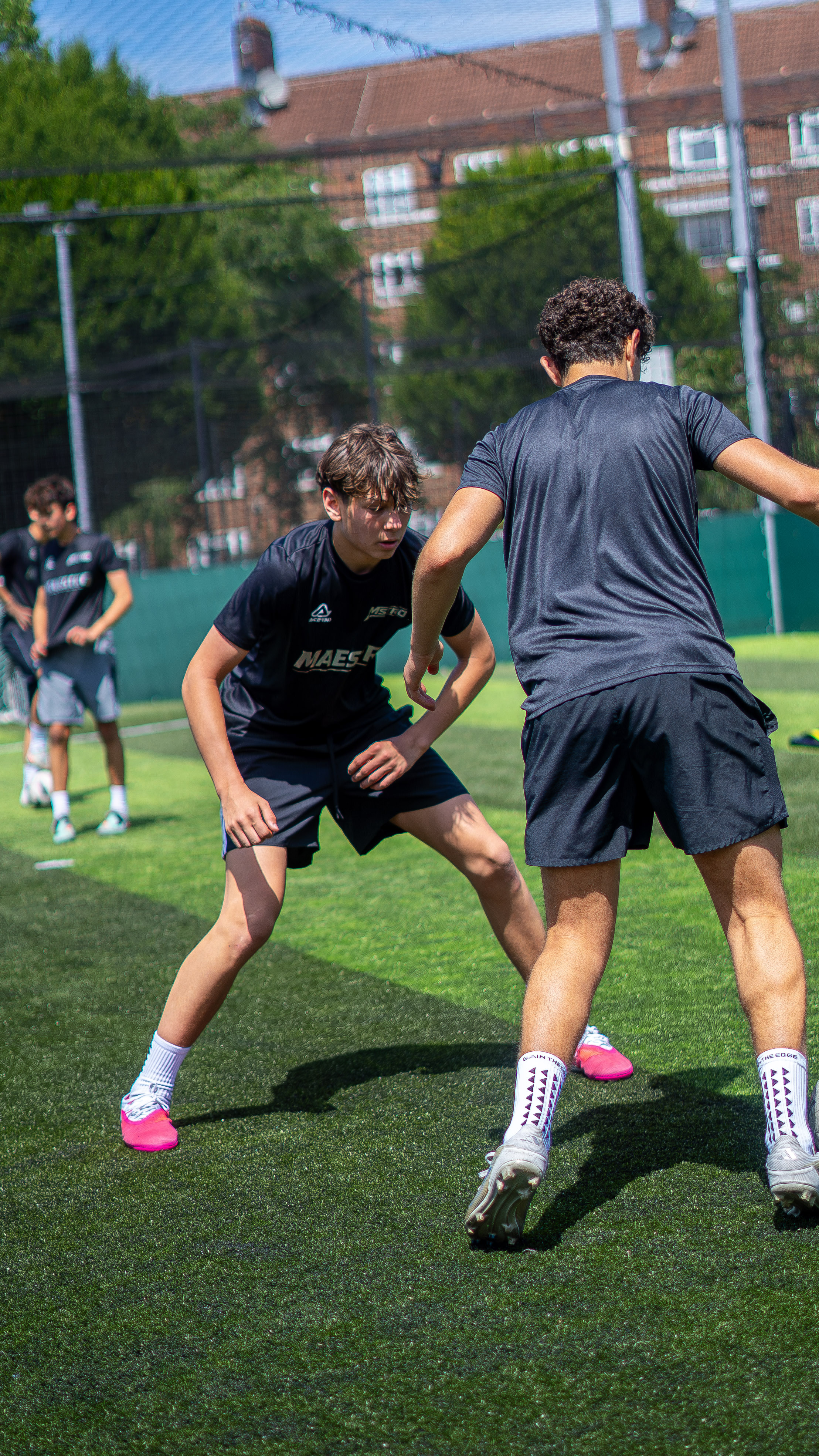 Maestro players together on the pitch